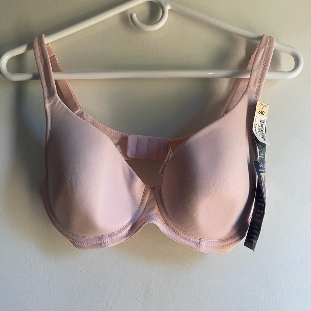 JCPenney Delicates 34C Light‎ Pink Bra